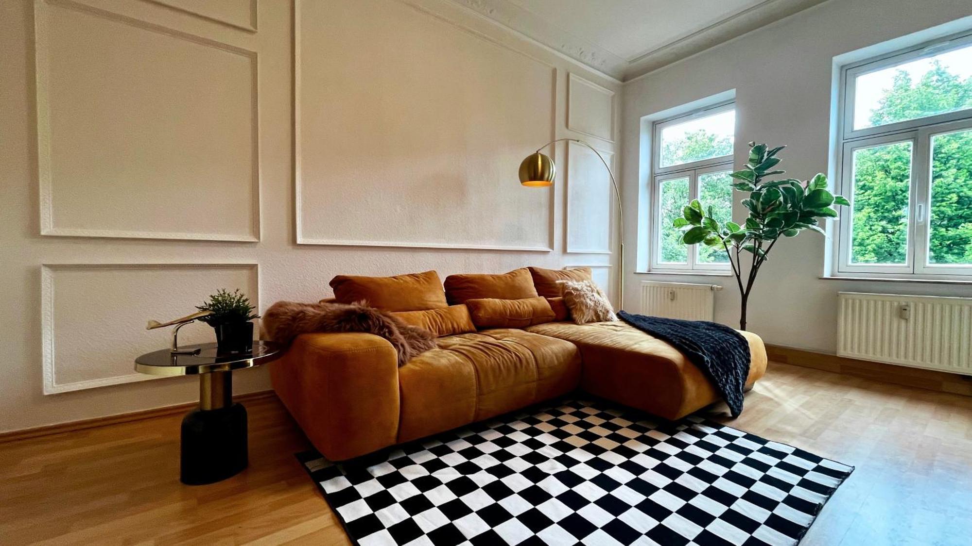 Charmanter Altbau In Schleussig Mit Balkon Leipzig Bagian luar foto